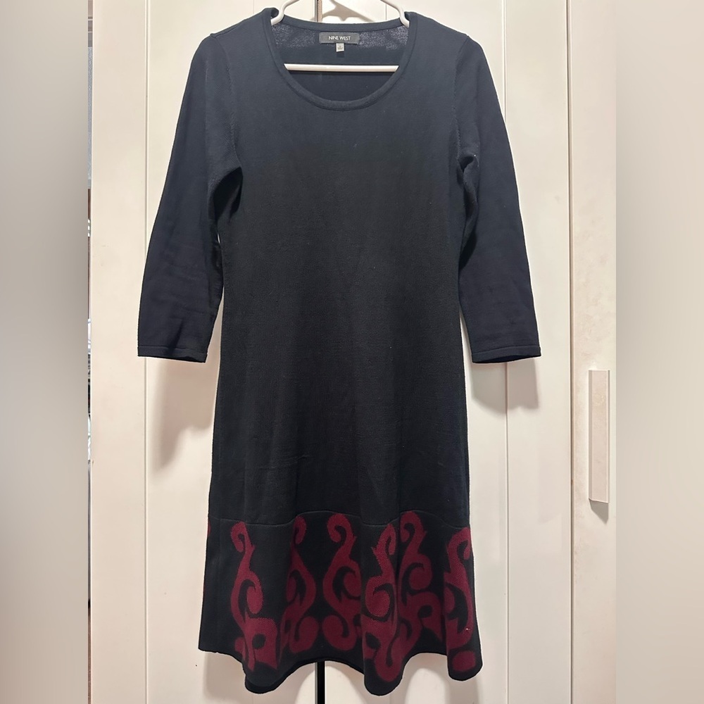 Nine West Black Dress with Red Pattern size‎ S